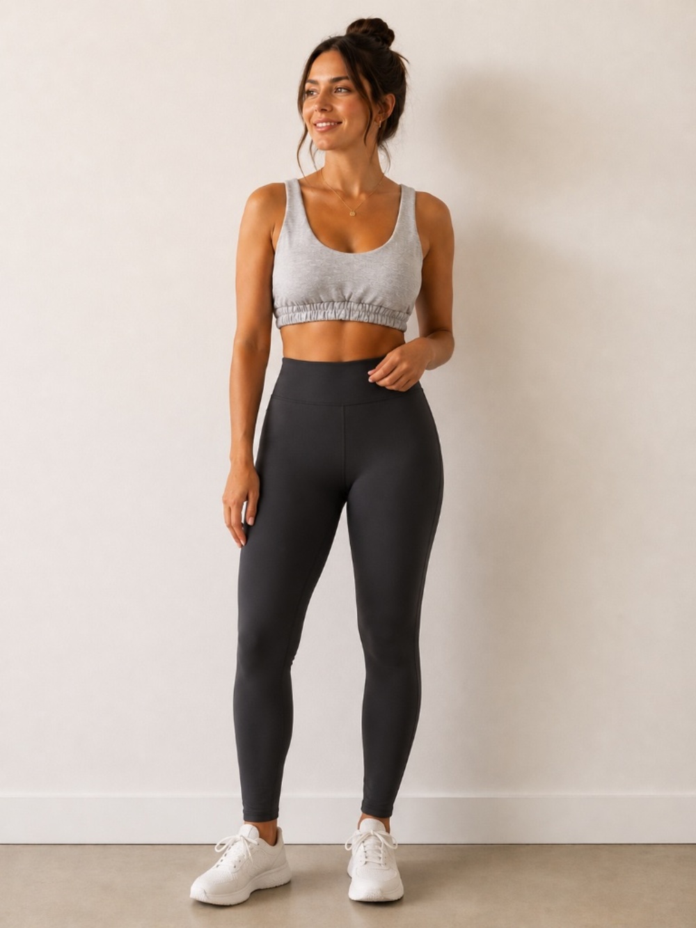 Alo sports bralette M stretch racer back lined grey elastic cropped athletic